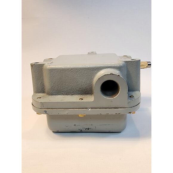 GENERAL ELECTRIC CR115E725112 GEARED ROTARY LIMIT SWITCH, CR115E-725112 - Picture 8 of 8